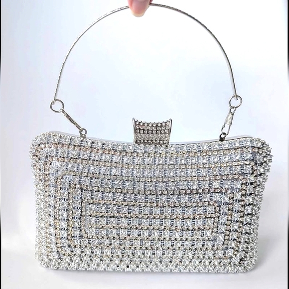 Handbags - GORGEOUS Crystal Encrusted Silver Clutch Purse Evening Crossbody Bag